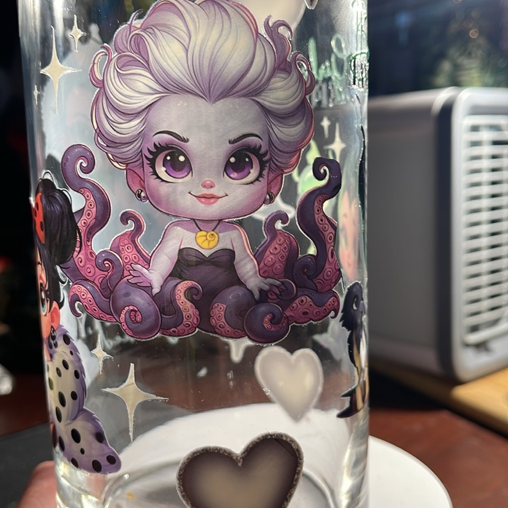 Handcrafted baby villain glass - Picture 4 of 4